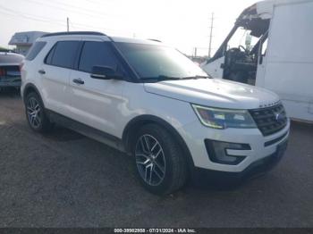  Salvage Ford Explorer