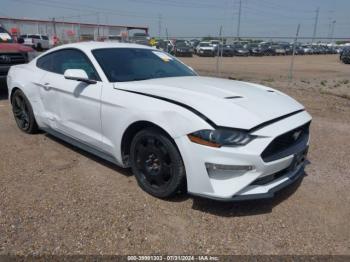  Salvage Ford Mustang