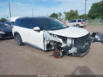  Salvage Nissan Pathfinder