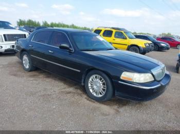  Salvage Lincoln Towncar