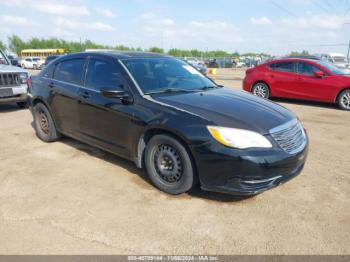  Salvage Chrysler 200