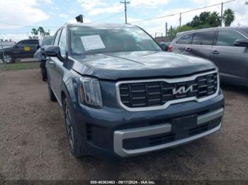  Salvage Kia Telluride