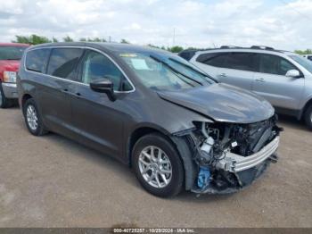  Salvage Chrysler Voyager