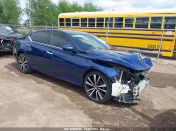  Salvage Nissan Altima