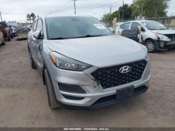  Salvage Hyundai TUCSON