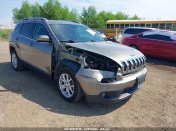  Salvage Jeep Cherokee