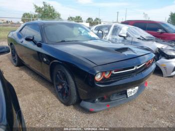  Salvage Dodge Challenger