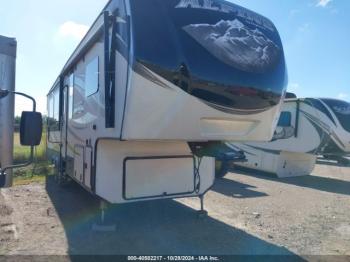  Salvage Keystone Alpine Fifth Wheel S