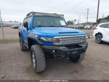  Salvage Toyota FJ Cruiser