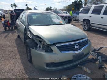  Salvage Nissan Altima