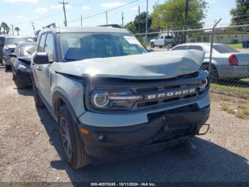  Salvage Ford Bronco