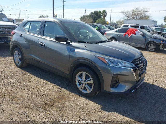  Salvage Nissan Kicks