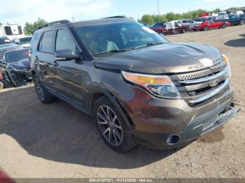  Salvage Ford Explorer