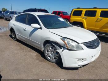  Salvage Nissan Altima