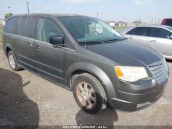  Salvage Chrysler Town & Country