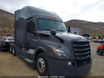  Salvage Freightliner New Cascadia 126