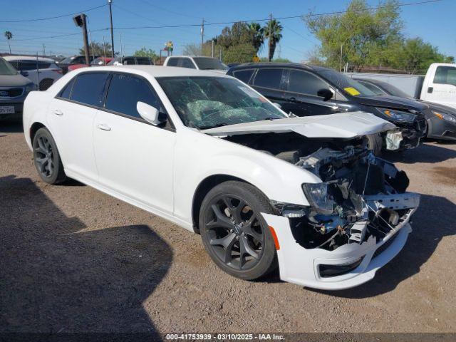  Salvage Chrysler 300