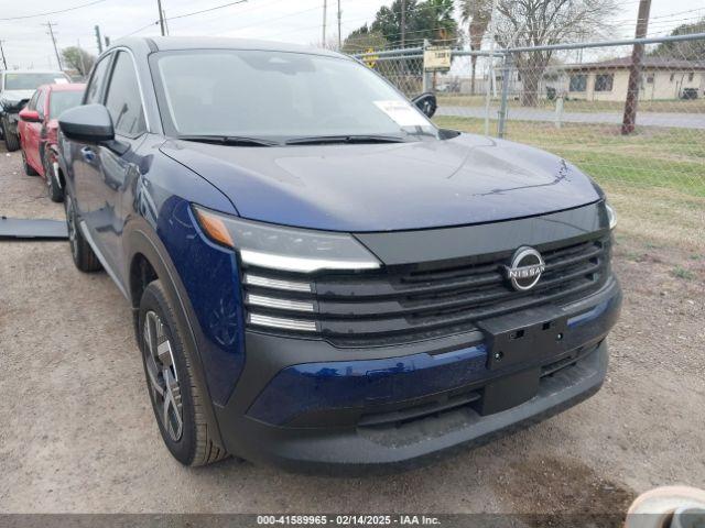  Salvage Nissan Kicks