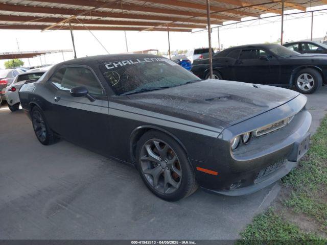  Salvage Dodge Challenger