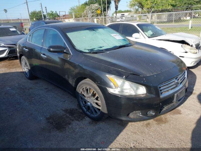  Salvage Nissan Maxima