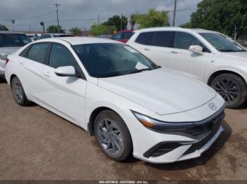  Salvage Hyundai ELANTRA
