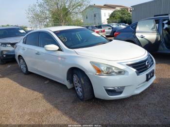  Salvage Nissan Altima