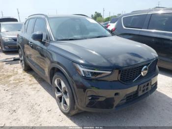  Salvage Volvo XC40
