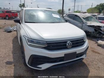  Salvage Volkswagen Tiguan