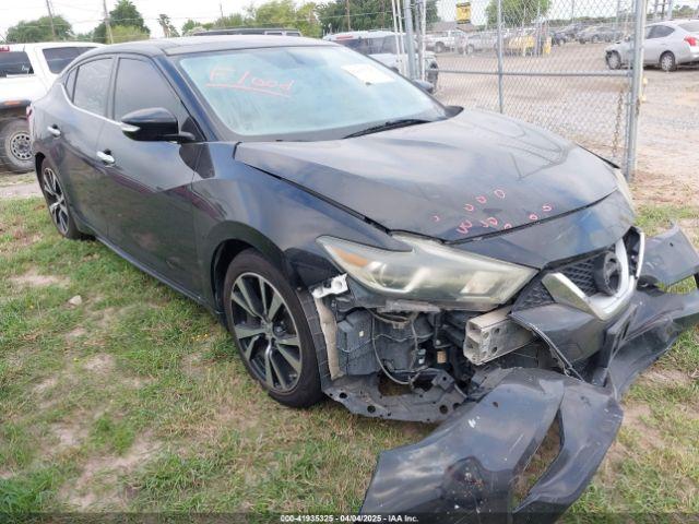  Salvage Nissan Maxima