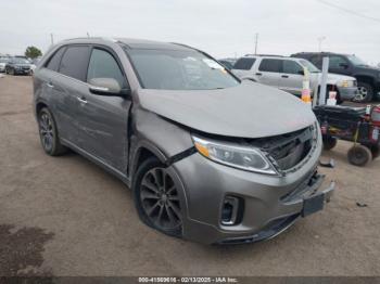  Salvage Kia Sorento
