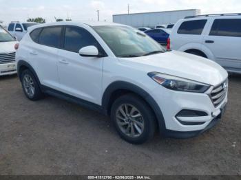 Salvage Hyundai TUCSON