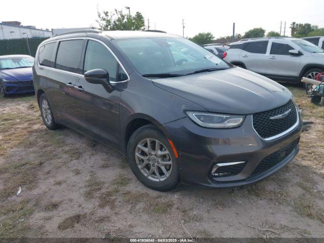  Salvage Chrysler Pacifica