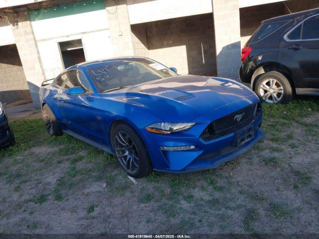  Salvage Ford Mustang