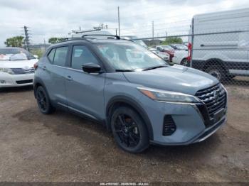  Salvage Nissan Kicks
