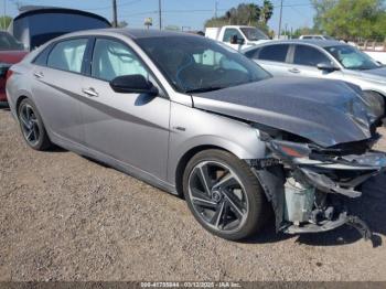  Salvage Hyundai ELANTRA