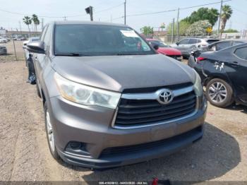  Salvage Toyota Highlander