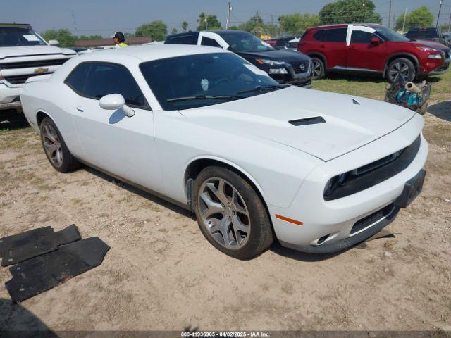  Salvage Dodge Challenger