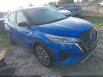  Salvage Nissan Kicks