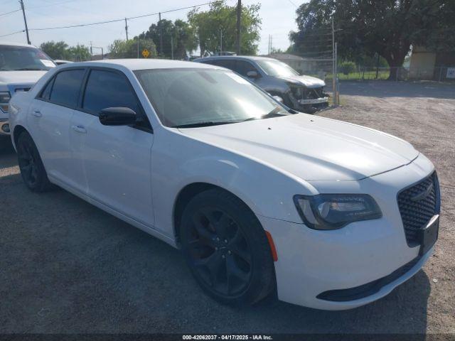  Salvage Chrysler 300