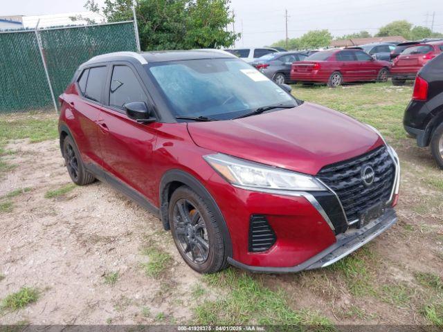  Salvage Nissan Kicks