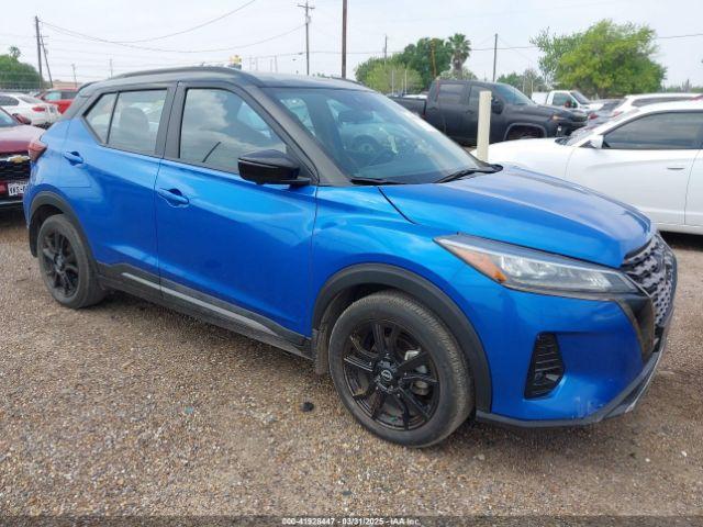  Salvage Nissan Kicks