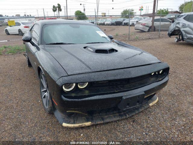  Salvage Dodge Challenger