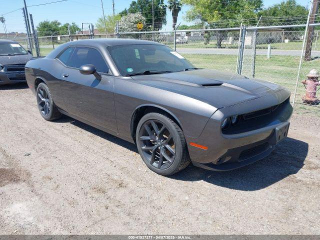  Salvage Dodge Challenger