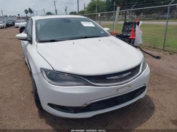  Salvage Chrysler 200