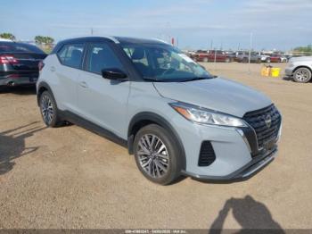  Salvage Nissan Kicks