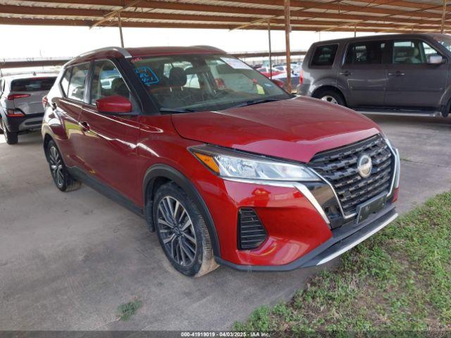  Salvage Nissan Kicks