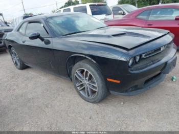  Salvage Dodge Challenger