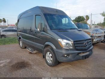  Salvage Mercedes-Benz Sprinter 2500