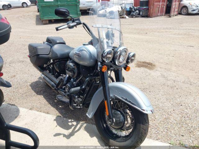  Salvage Harley-Davidson Flhcs