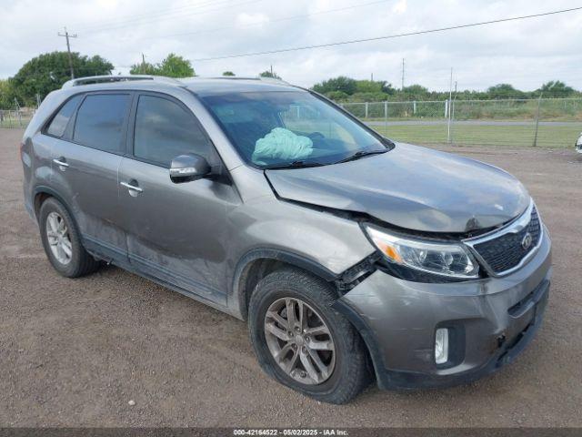  Salvage Kia Sorento